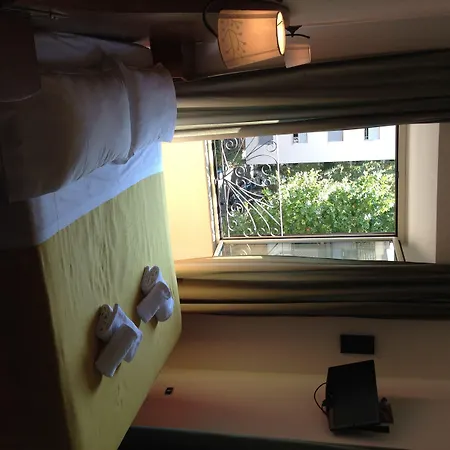 New Paradise 4* Rome