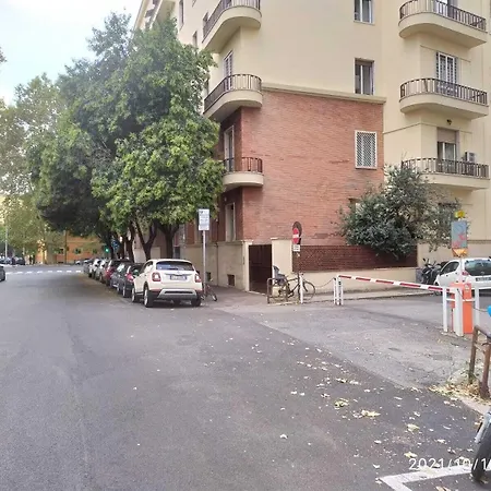 New Paradise 4* Rome