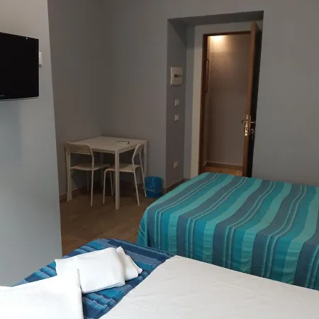 New Paradise בית הארחה 4*