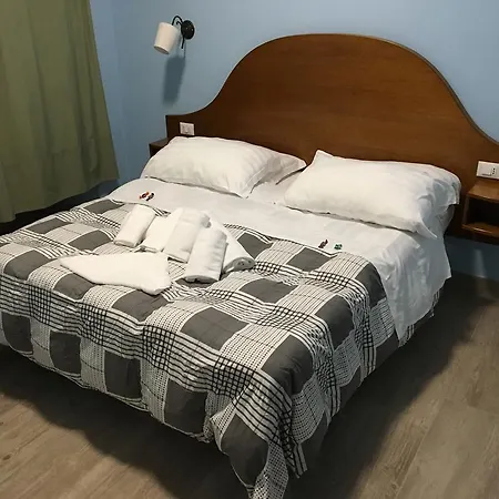 New Paradise רומא