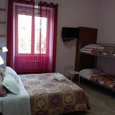 Pensión New Paradise 4*