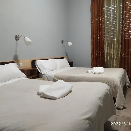 New Paradise Pensión 4*